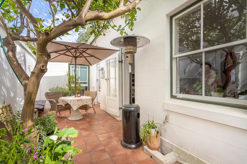 To Let 2 Bedroom Property for Rent in Tamboerskloof Western Cape